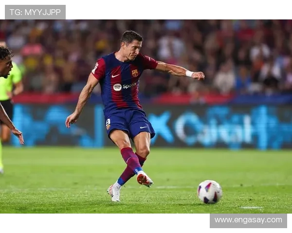 欧冠赛事直播精彩纷呈，顶级球队对决即将上演，激情瞬间不容错过