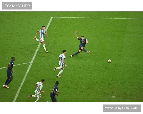 2026年世界杯精彩回顾:法国逆转击败巴西勇夺冠军,梅西告别赛场 - 副本 (2) - 副本 2026年世界杯精彩回顾:法国逆转击败巴西勇夺冠军,梅西告别赛场 - 副本 (2) - 副本